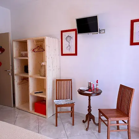 Casa Del Palombaro بيت ضيافة 4*